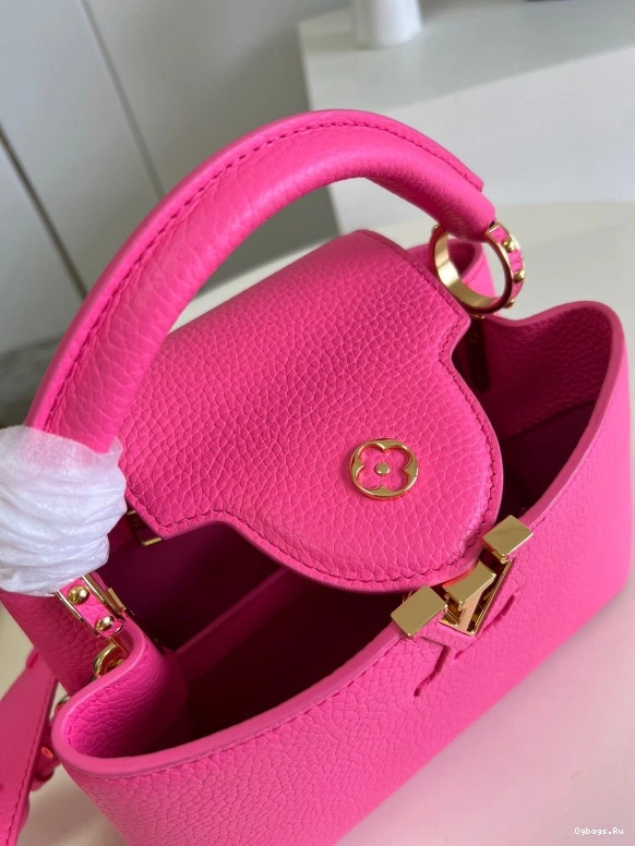 BB CAPUCINES LOUIS VUITTON 0413